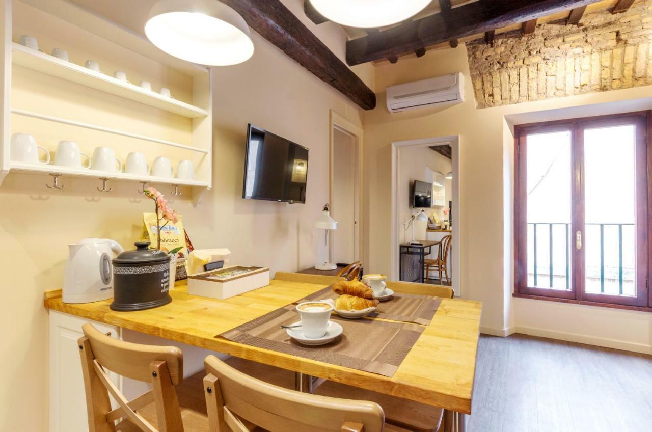 Trans Tiberim Appartement Buitenkant foto